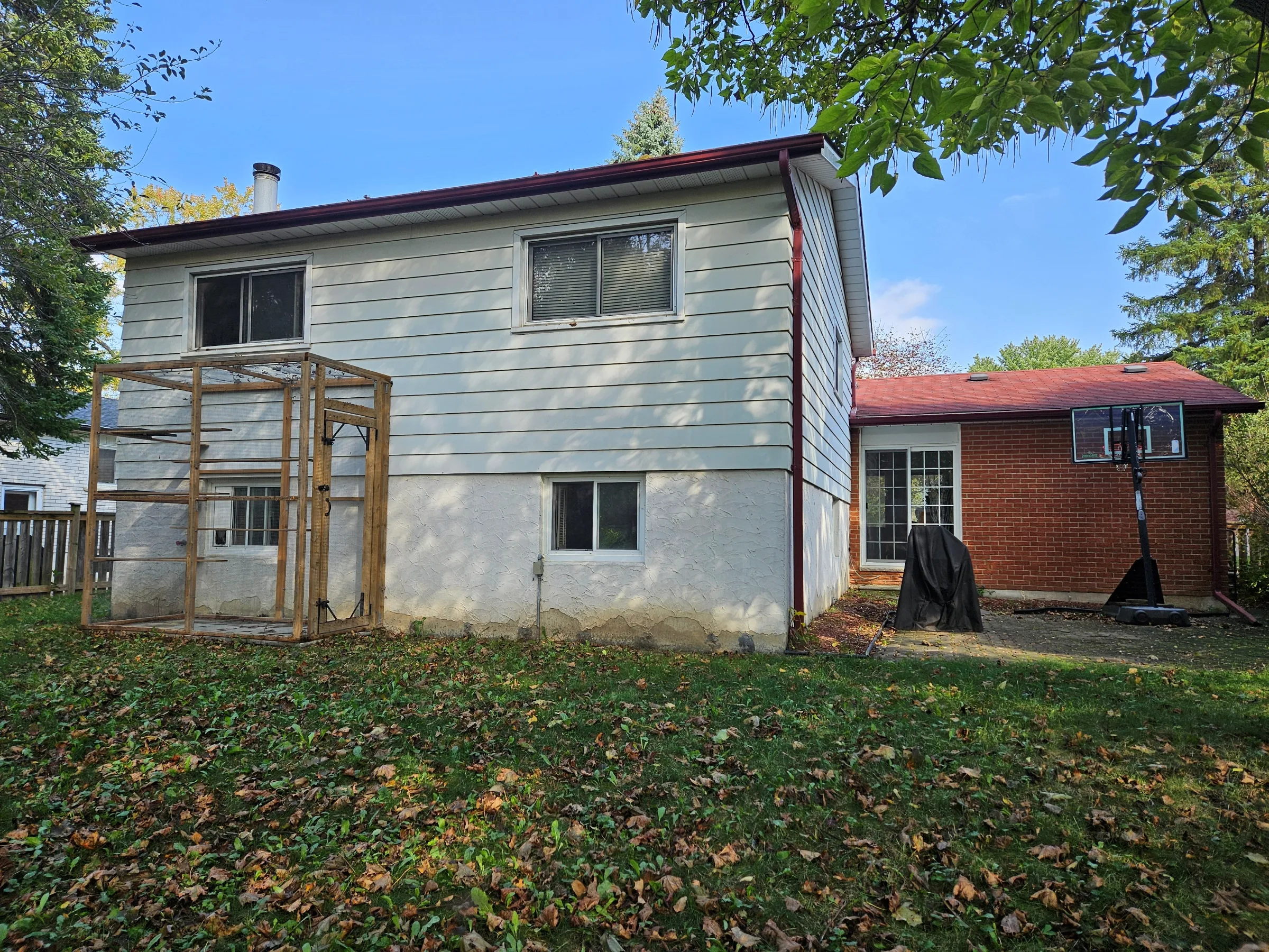 Furnished 4-Bed Home Near York U, U of T Scarborough, Seneca, and Hospital
